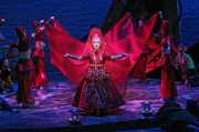 Soprano Joyce Ting as La Charmeuse with Boston Ballet School dancers, Thaïs, Boston Lyric Opera, 2006