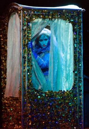 Sideshow sensation Baba the Turk (Heather Johnson) awaits her big press moment in Boston Lyric Opera’s new production of Stravinsky’s THE RAKES PROGRESS, running through March 19 at the Emerson Majestic Theater