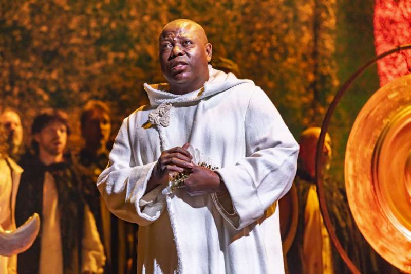 Alfred Walker as Oroveso mourns for the loss of his daughter Norma in Boston Lyric Opera's 2020 production of Norma