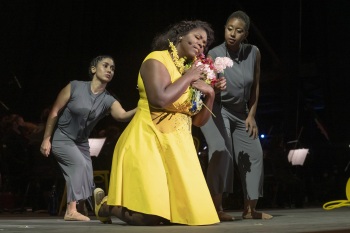 Michelle Johnson as Santuzza with dancers Victoria L. Awkward and Marissa Molinar