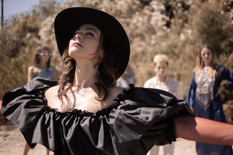 Isabel Leonard in BLO's 2021 production of desert in