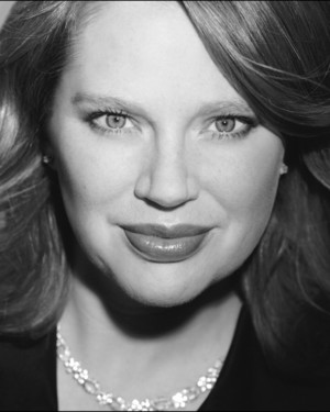 DANA BETH MILLER | Mezzo-Soprano | OFFRED’S MOTHER, The Handmaid's Tale, Boston Lyric Opera, 2019